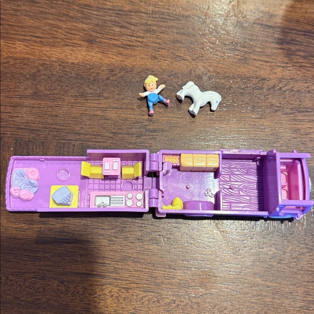 Vintage Polly Pocket 1994 - Stable On The Go - Complete Set + Additional Piece - Picture 4 of 8